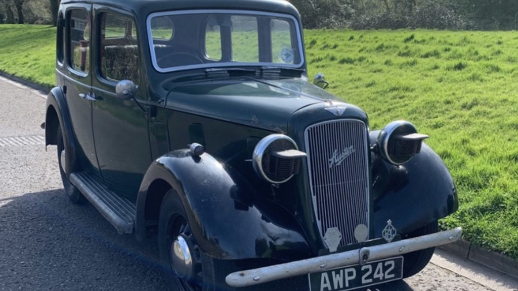 vintage wartime wedding car