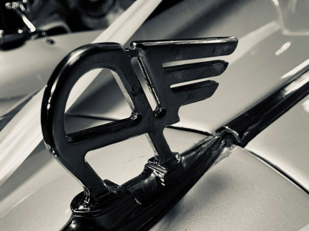 vintage wedding car close up